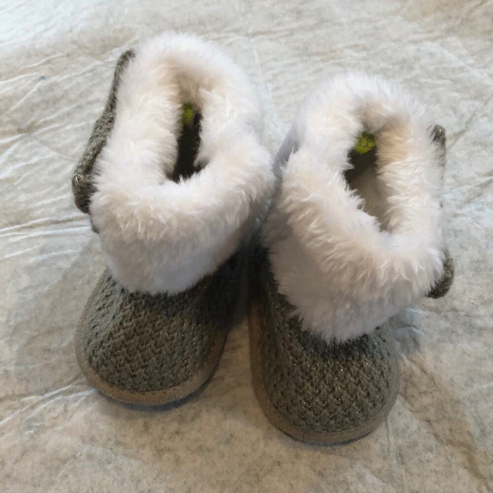 First Steps Gray Sweater Boots with Faux Fur and Bow Accent, 3-6 months